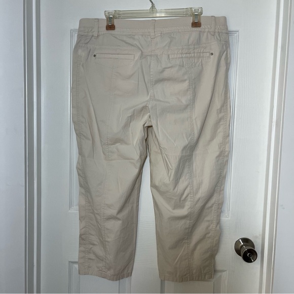 Chico's Light Beige Capris - Picture 2 of 7